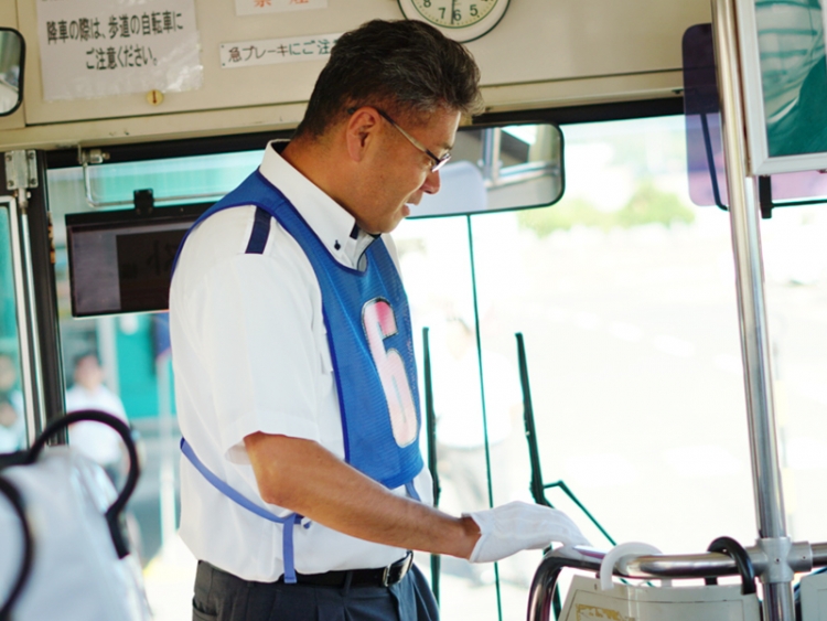 大型バス部門：田中社員（京都/貸切）